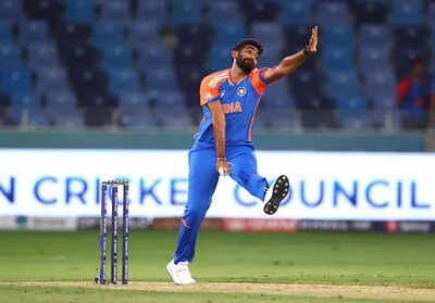 Pakistan's legendary seamer advocates for Jasprit Bumrah